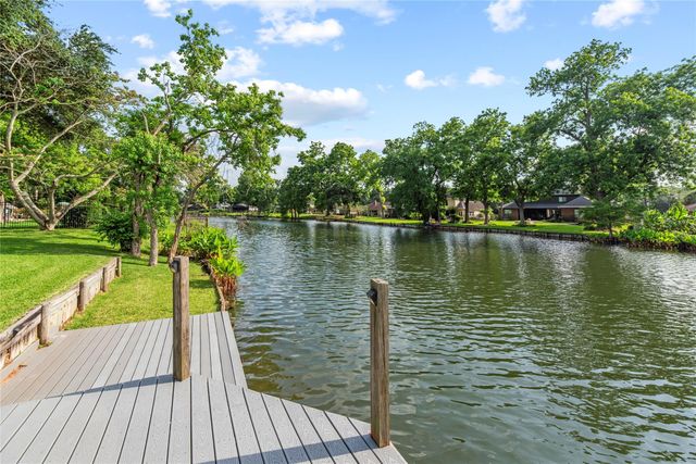4815 Diamond Springs Drive, Missouri City, TX 77459