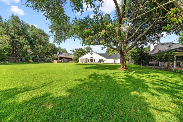 4815 Diamond Springs Drive, Missouri City, TX 77459