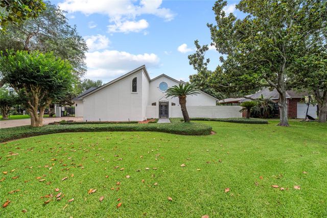 4815 Diamond Springs Drive, Missouri City, TX 77459