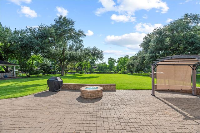 4815 Diamond Springs Drive, Missouri City, TX 77459