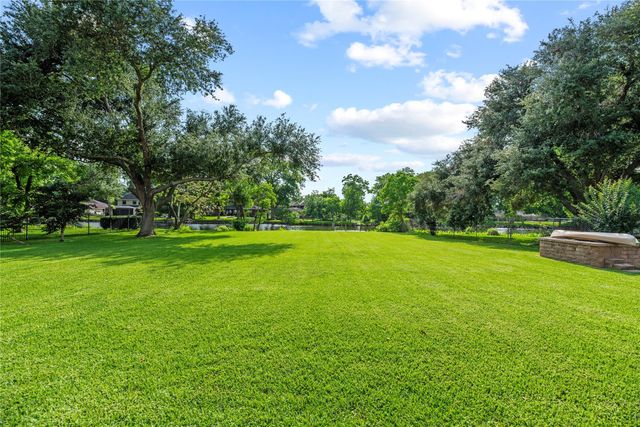 4815 Diamond Springs Drive, Missouri City, TX 77459