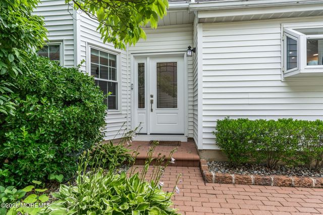 89 Almond Road, Freehold, NJ 07728