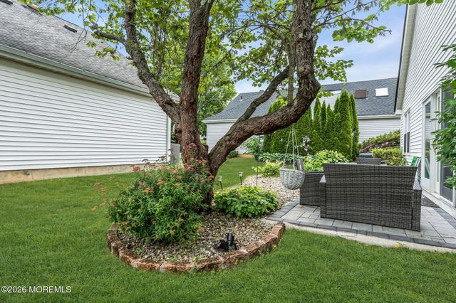 89 Almond Road, Freehold, NJ 07728