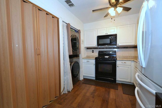 123 Feller Drive, Central Islip, NY 11722