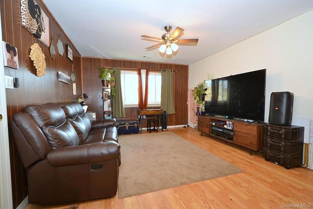 123 Feller Drive, Central Islip, NY 11722