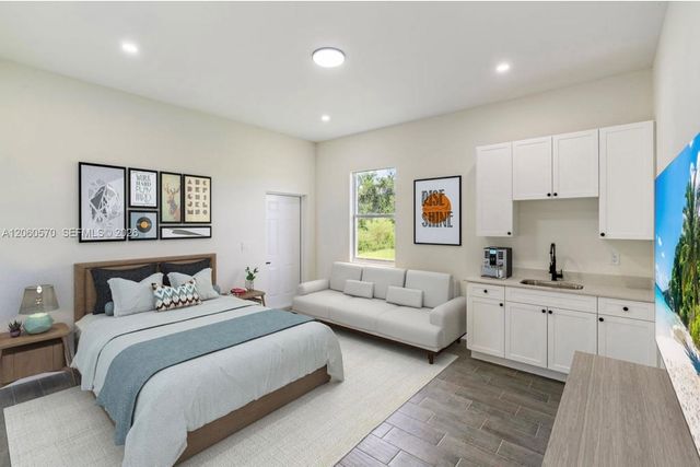 708 PEACOCK AVE, Lehigh Acres, FL 33974