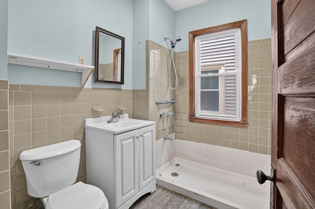 68 Raymond Ave, Somerville, MA 02144