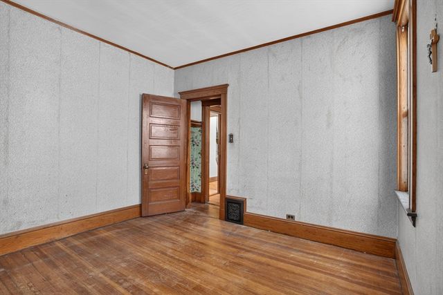 68 Raymond Ave, Somerville, MA 02144