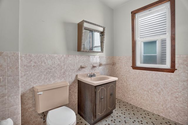 68 Raymond Ave, Somerville, MA 02144