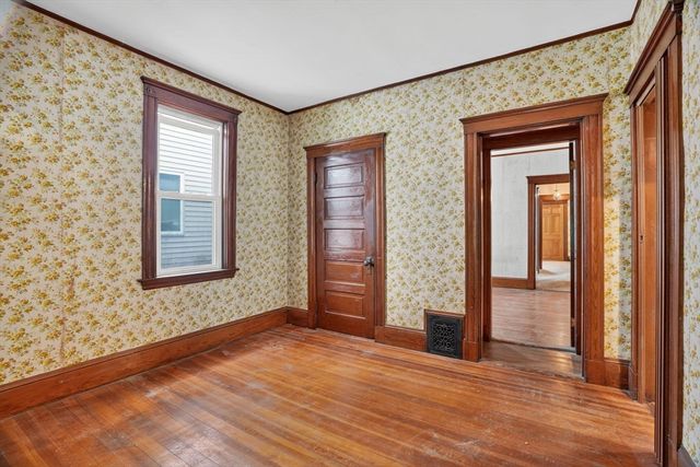 68 Raymond Ave, Somerville, MA 02144