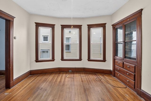 68 Raymond Ave, Somerville, MA 02144