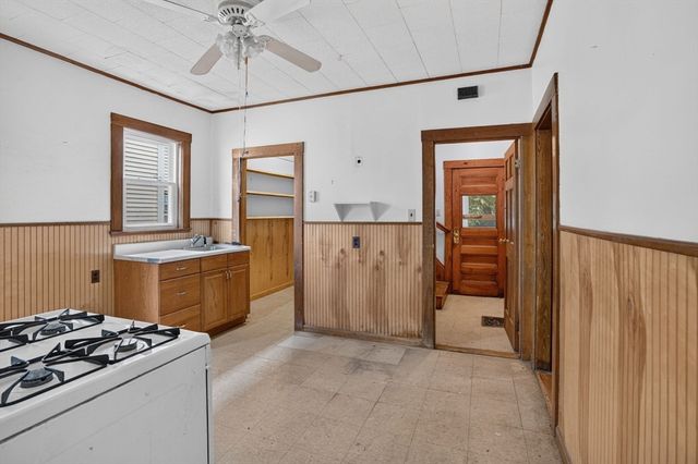 68 Raymond Ave, Somerville, MA 02144