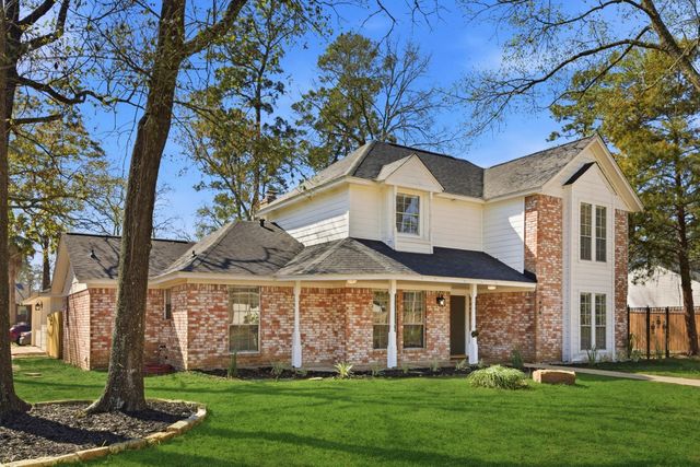 426 Pine Manor Drive, Conroe, TX 77385