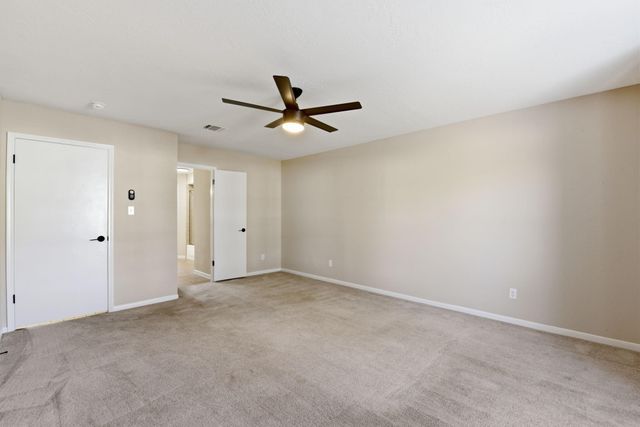 426 Pine Manor Drive, Conroe, TX 77385