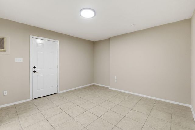 426 Pine Manor Drive, Conroe, TX 77385