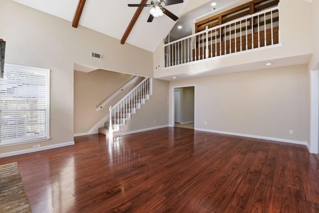 426 Pine Manor Drive, Conroe, TX 77385