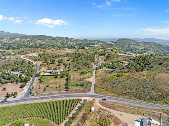 1 Avenida La Cresta, Murrieta, CA 92563