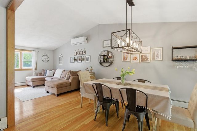 5 Dongay Road, Smithfield, RI 02917