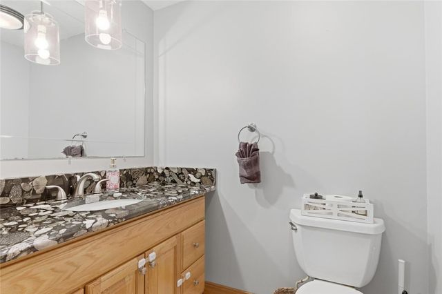 5 Dongay Road, Smithfield, RI 02917