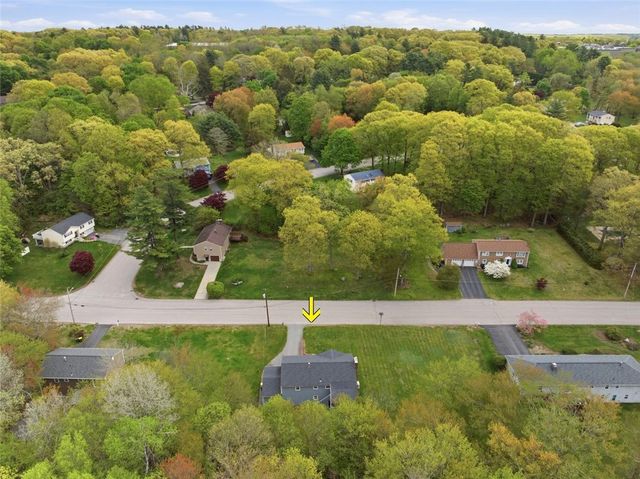 5 Dongay Road, Smithfield, RI 02917