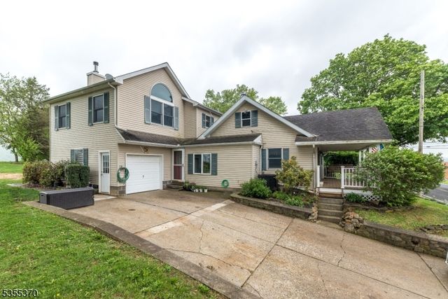 124 Snyders Rd, Pohatcong Twp., NJ 08865