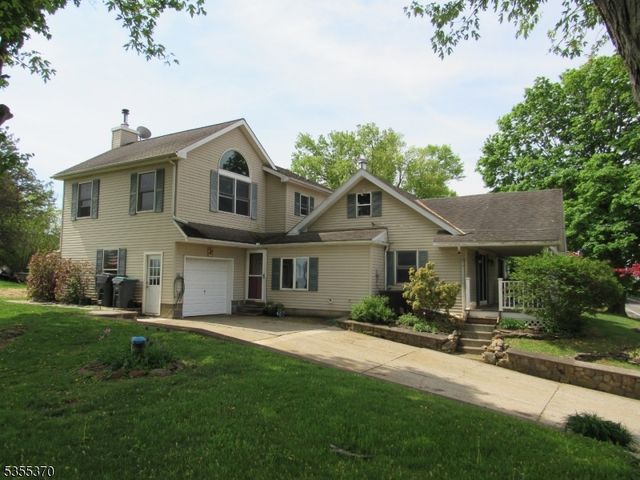 124 Snyders Rd, Pohatcong Twp., NJ 08865