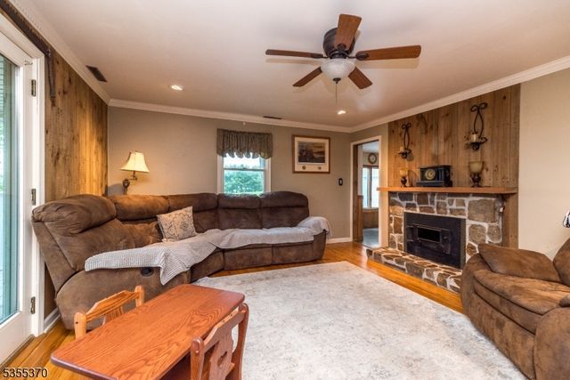 124 Snyders Rd, Pohatcong Twp., NJ 08865