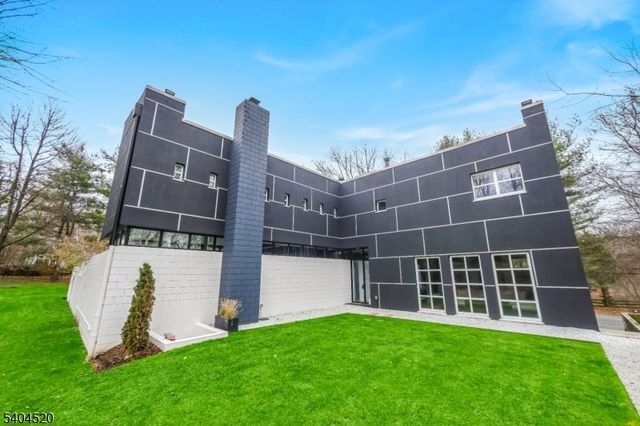 451 Mountain Ave, North Caldwell Boro, NJ 07006