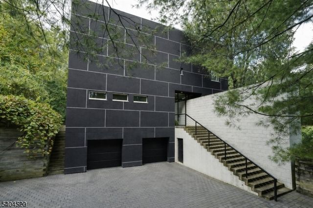 451 Mountain Ave, North Caldwell Boro, NJ 07006