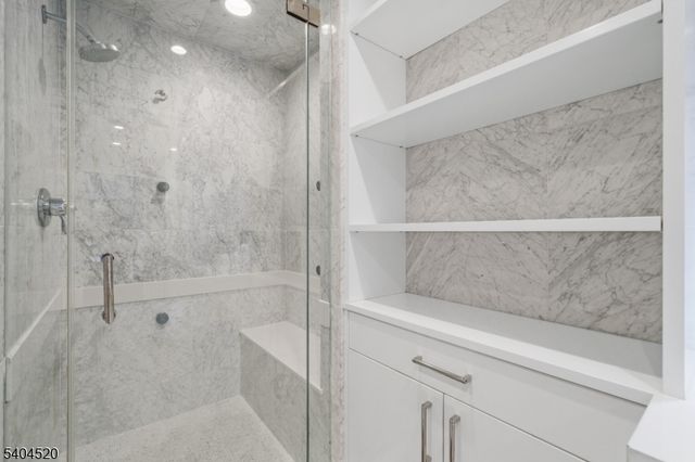 451 Mountain Ave, North Caldwell Boro, NJ 07006