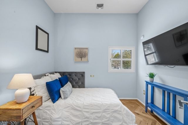 451 Mountain Ave, North Caldwell Boro, NJ 07006