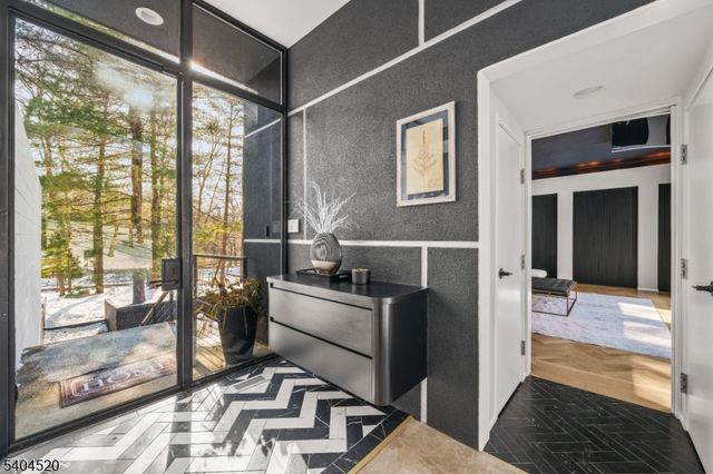 451 Mountain Ave, North Caldwell Boro, NJ 07006