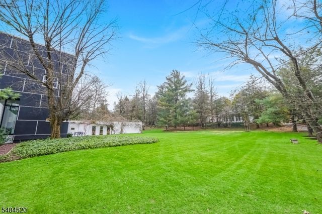 451 Mountain Ave, North Caldwell Boro, NJ 07006