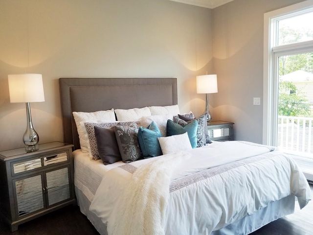 1525 Beacon St 3, Newton, MA 02468