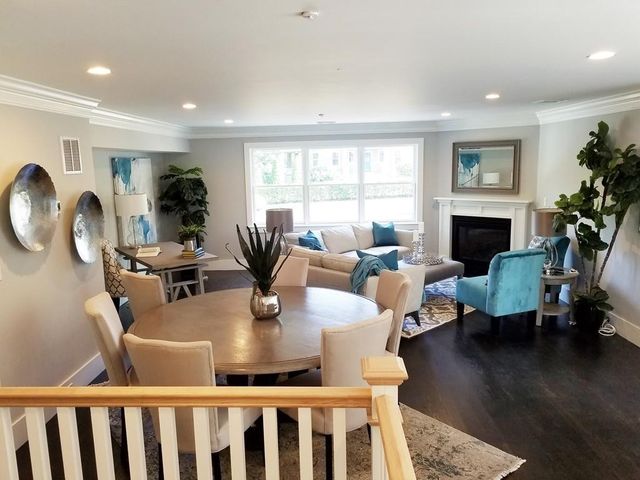1525 Beacon St 3, Newton, MA 02468