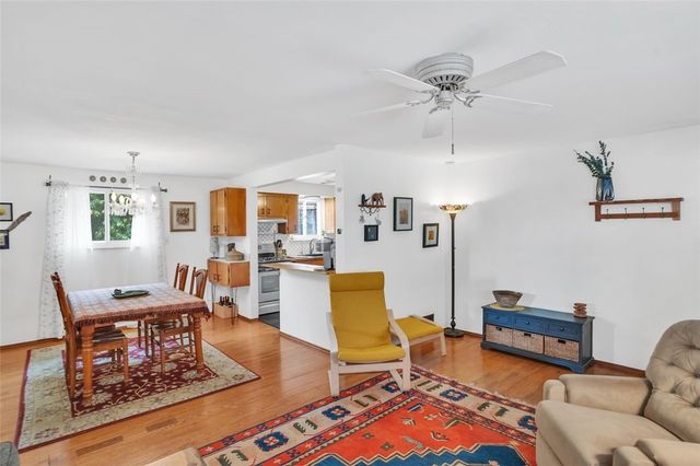 411 Maple St, West Mifflin, PA 15122