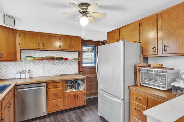 411 Maple St, West Mifflin, PA 15122
