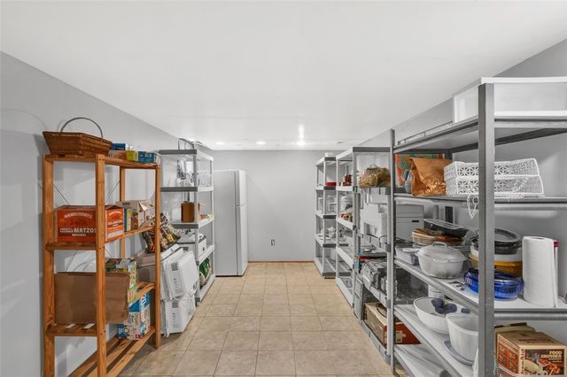 411 Maple St, West Mifflin, PA 15122
