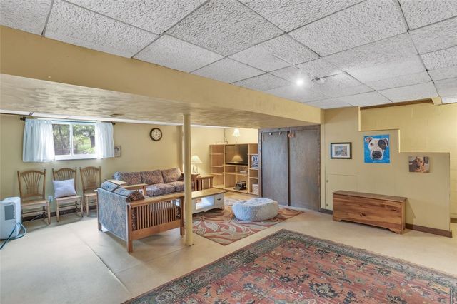 411 Maple St, West Mifflin, PA 15122