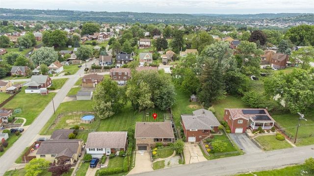 411 Maple St, West Mifflin, PA 15122