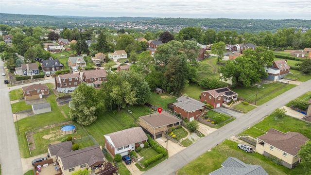 411 Maple St, West Mifflin, PA 15122