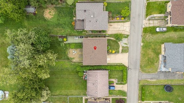 411 Maple St, West Mifflin, PA 15122