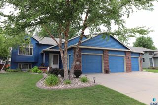 5205 S Birchwood Ave, Sioux Falls, SD 57108