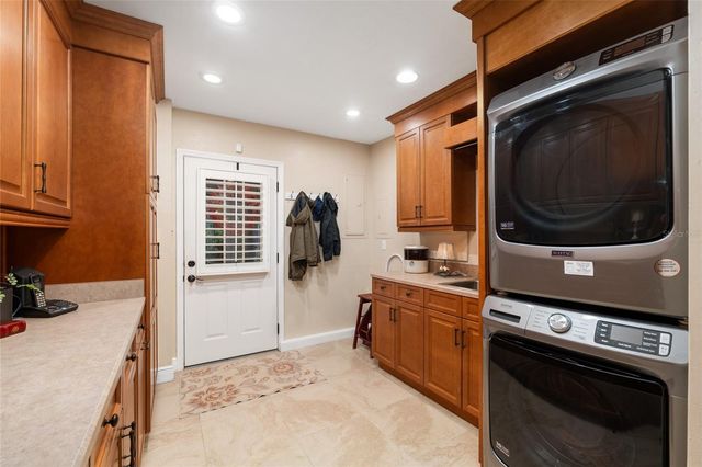 2512 NW 58TH BOULEVARD, Gainesville, FL 32606