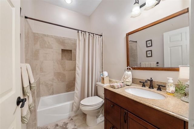 2512 NW 58TH BOULEVARD, Gainesville, FL 32606