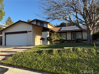 23041 Posada, Valencia (santa Clarita), CA 91354