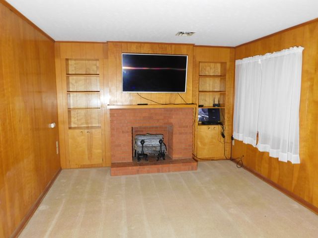 304 SE 8th Street, Springhill, LA 71075