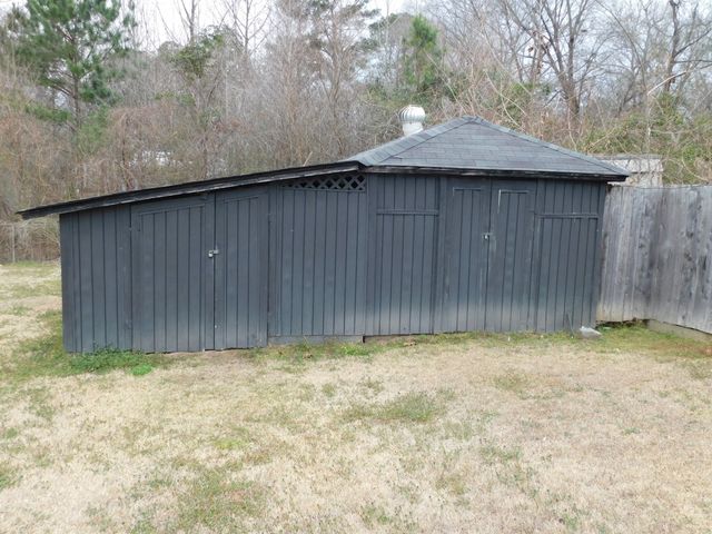 304 SE 8th Street, Springhill, LA 71075