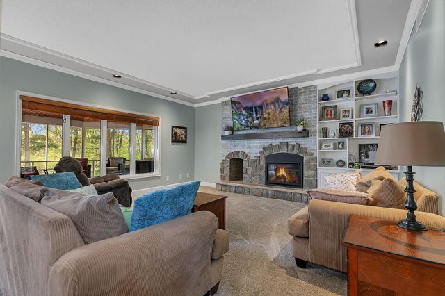 2237 Chelmsford Lane, Saint Cloud, MN 56301