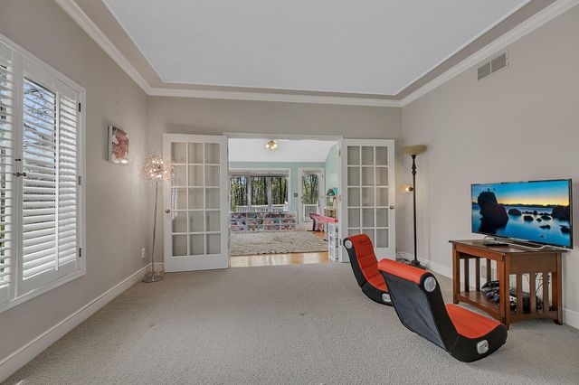 2237 Chelmsford Lane, Saint Cloud, MN 56301